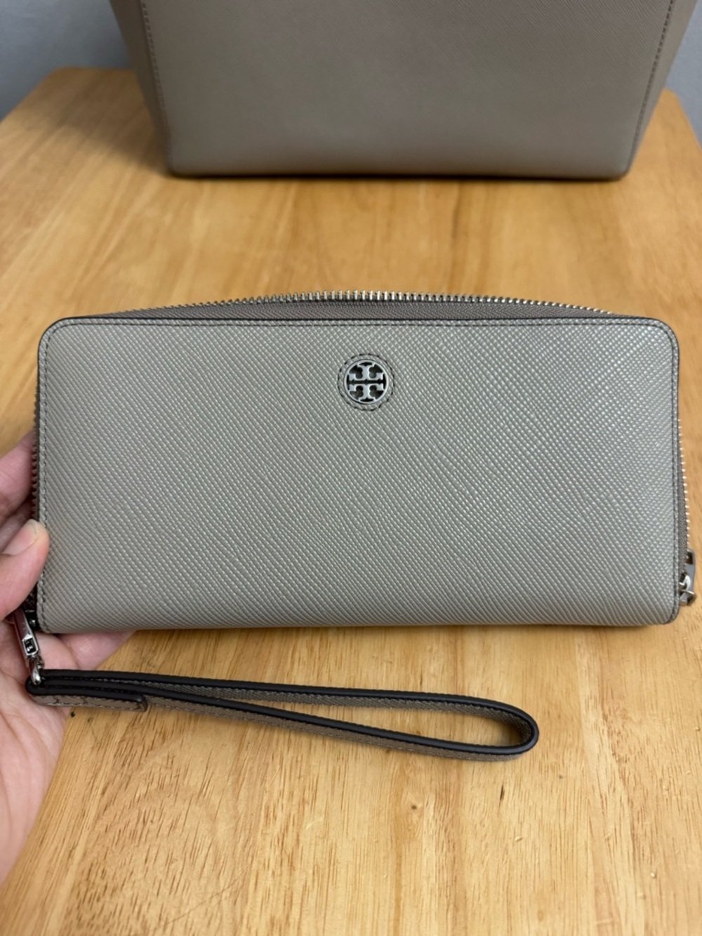 Tory Burch Saffiano Zip Wristlet in Taupe Gray